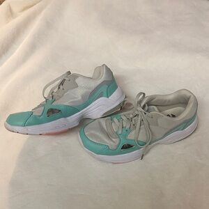 Avia Women's Athletic Shoes in light gray and teal